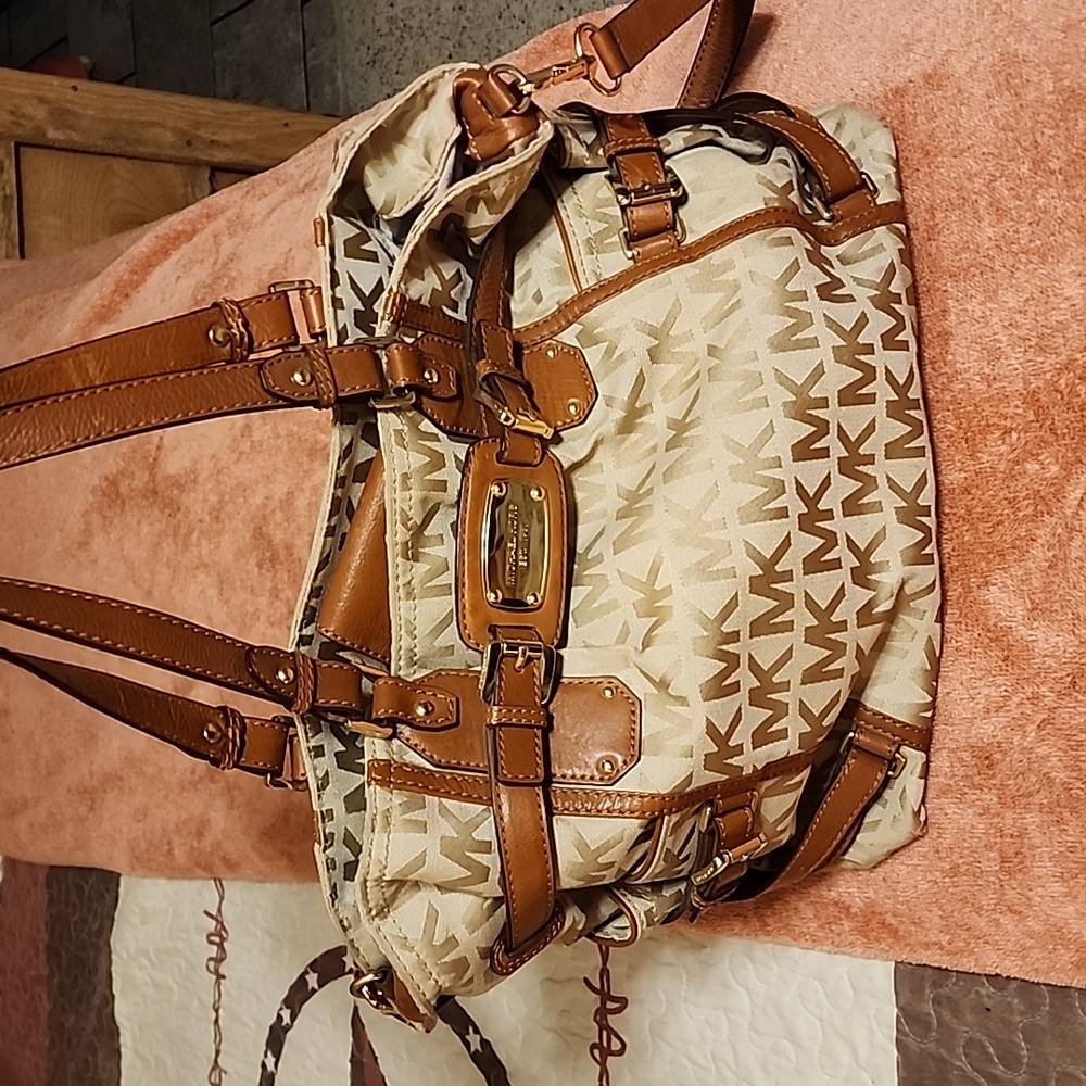 Michael Kors purse
